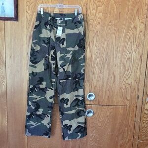 Windsor Green and Brown Cargo Pants Relaxed Fit